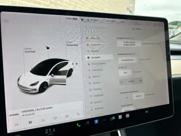 Tesla Model 3 standard RWD