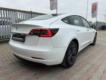 Tesla Model 3 standard RWD