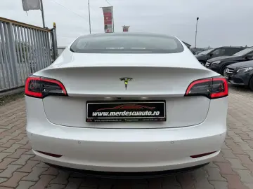 Tesla Model 3 standard RWD
