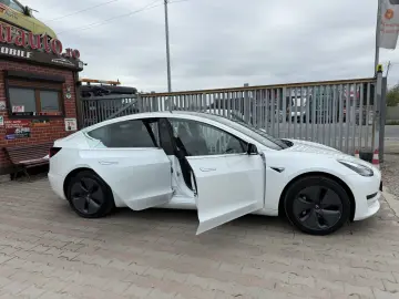 Tesla Model 3 standard RWD