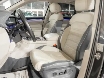 Volkswagen Touareg 3.0 TDI