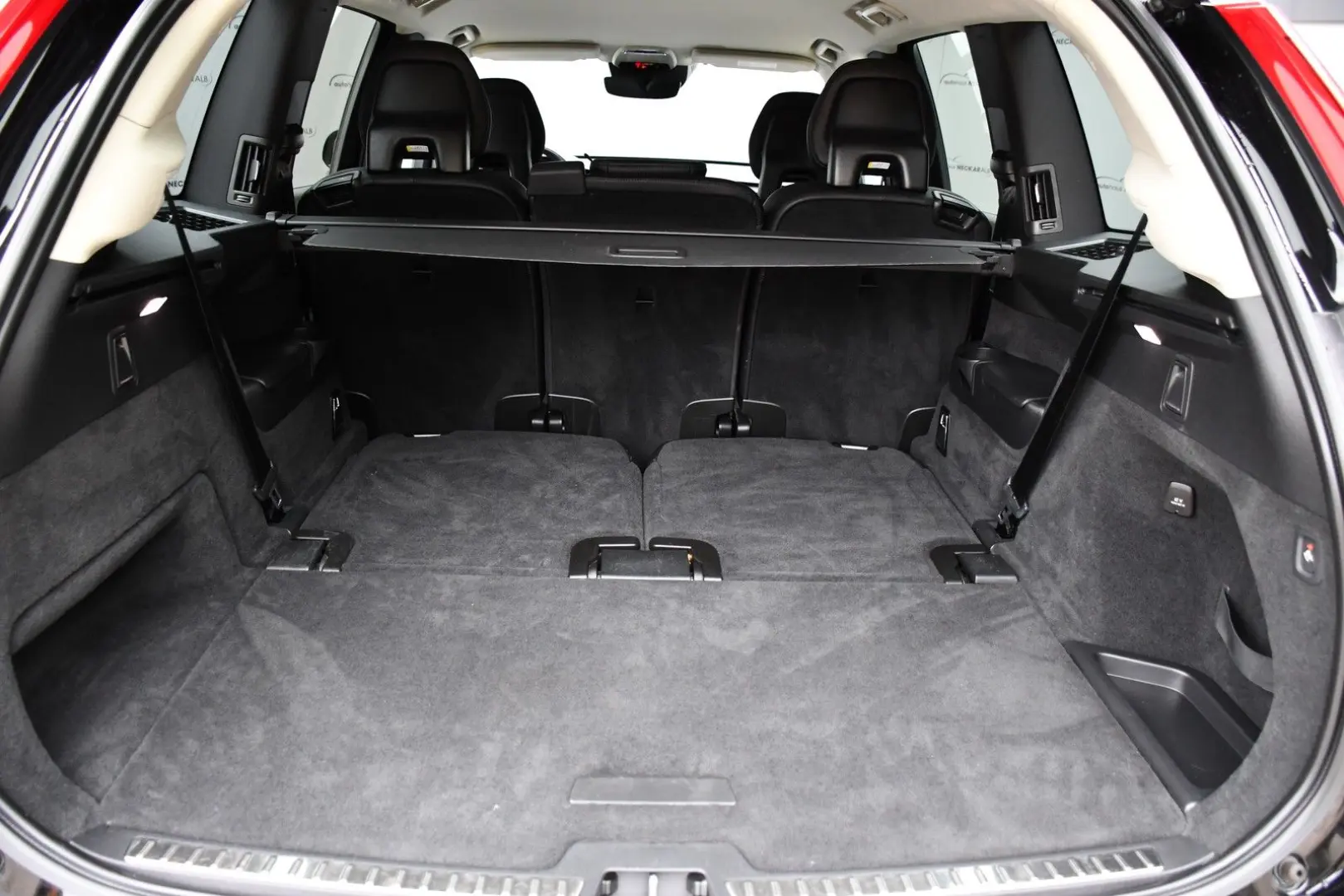 XC90 R Design Expression Plug-In Hybrid AWD 7-Si