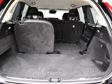 XC90 R Design Expression Plug-In Hybrid AWD 7-Si