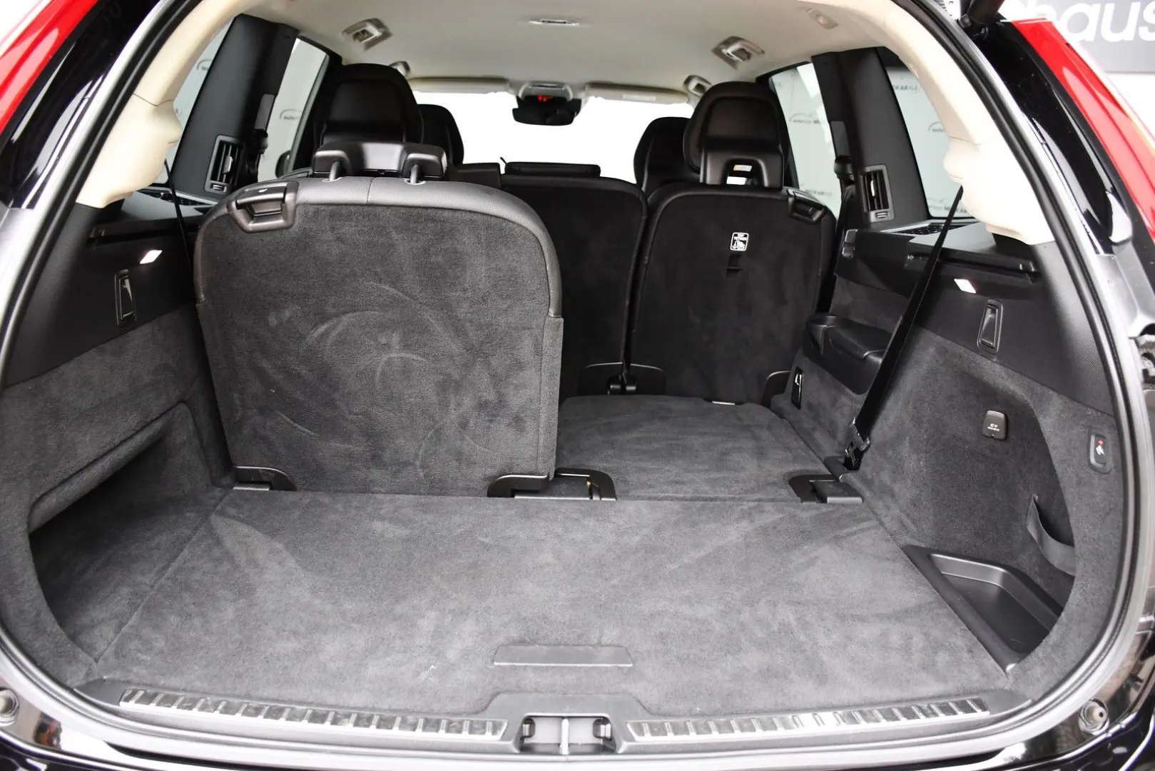 XC90 R Design Expression Plug-In Hybrid AWD 7-Si