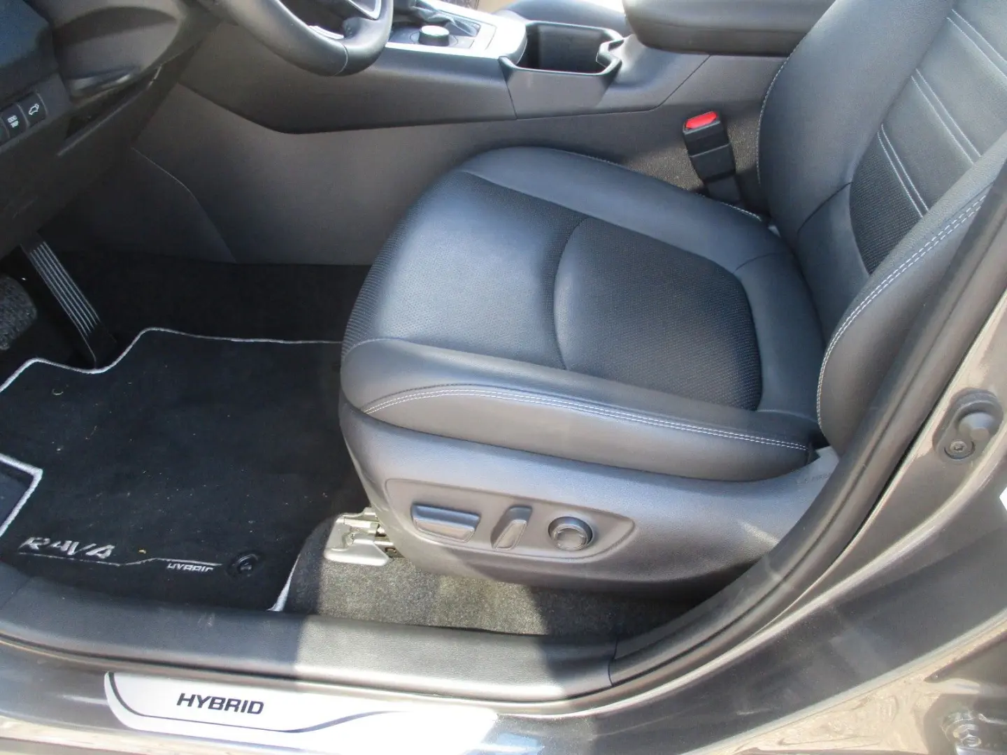 RAV 4 2.5 Hybrid Lounge Auto AWD