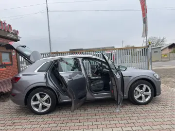 Audi e-tron 2020 Electric