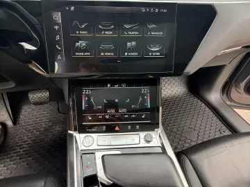 Audi e-tron 2020 Electric