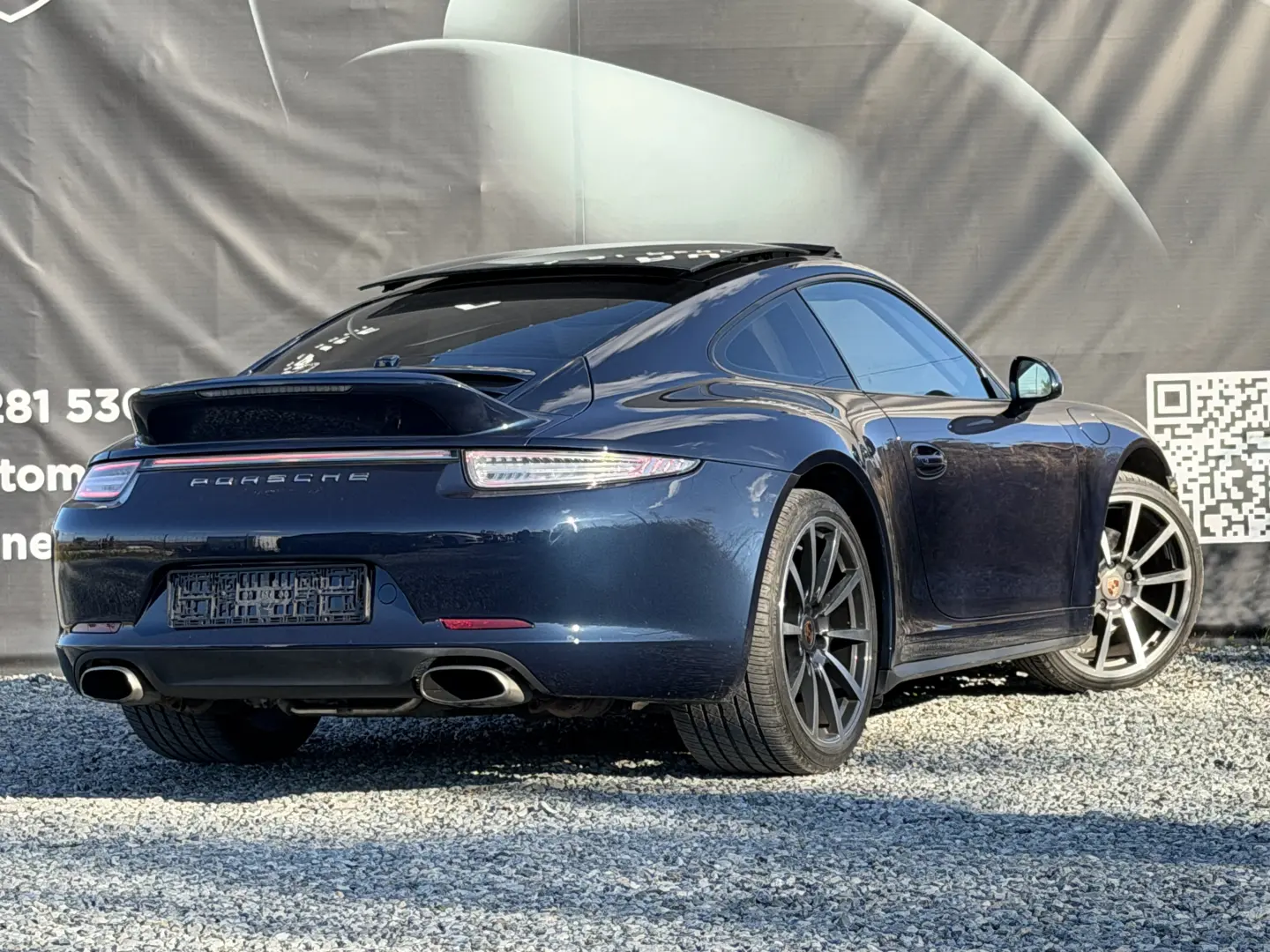 Porsche 911 Carrera 4