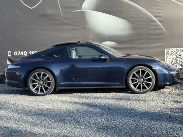 Porsche 911 Carrera 4