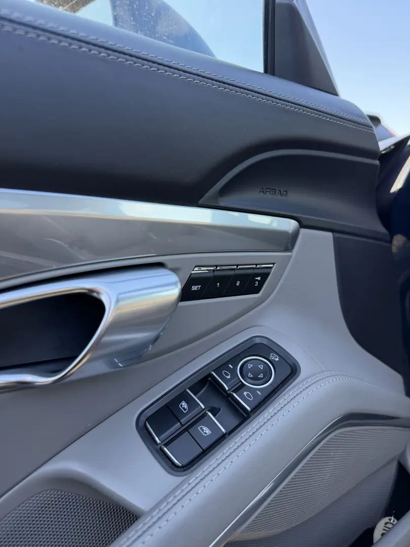 Porsche 911 Carrera 4