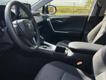 RAV 4 Hybrid 4x4 Team D AHK 1.650kg MwSt.