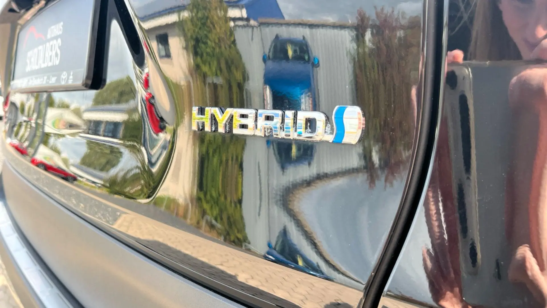 RAV 4 Hybrid 4x4 Team D AHK 1.650kg MwSt.