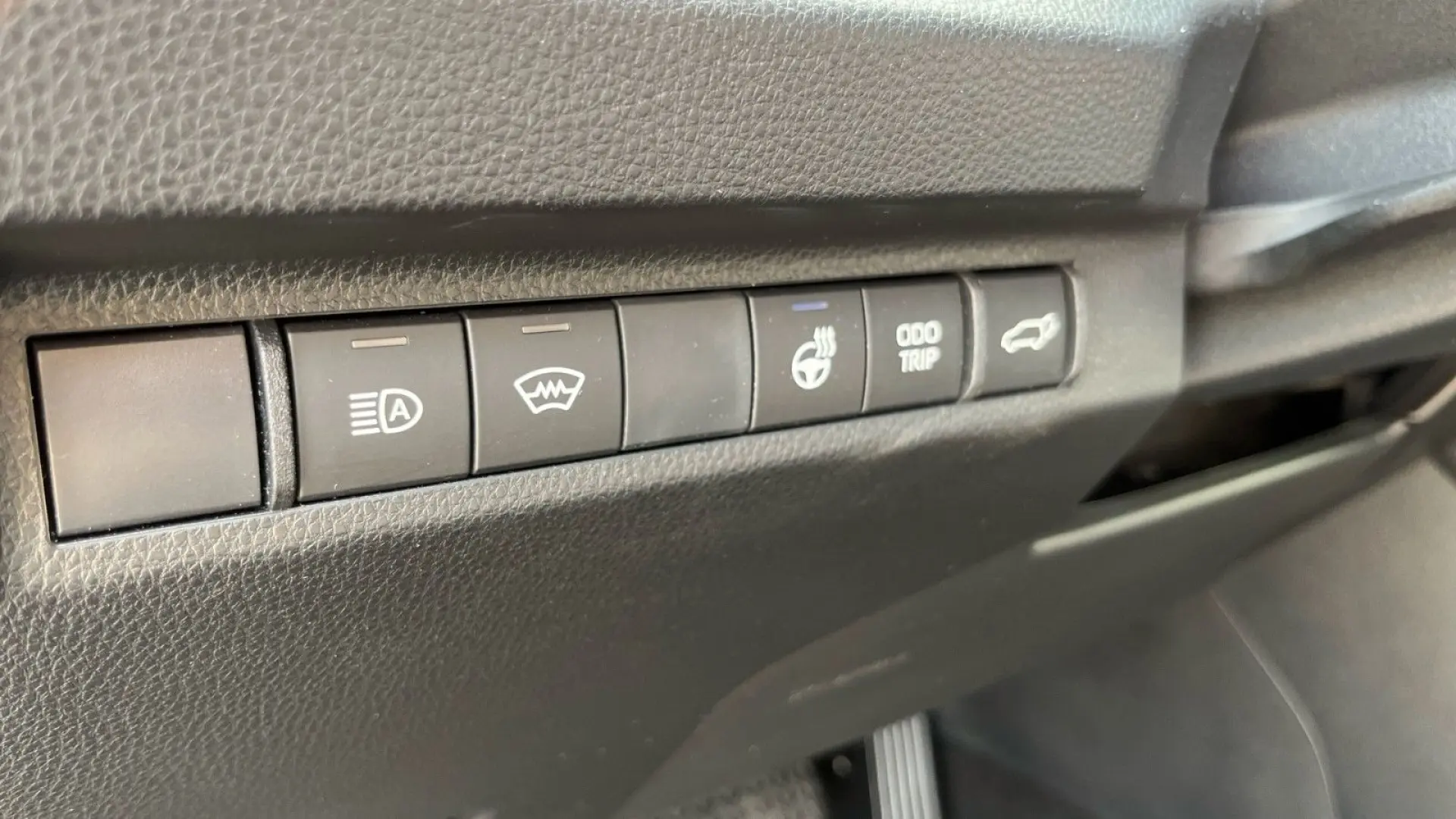 RAV 4 Hybrid 4x4 Team D AHK 1.650kg MwSt.