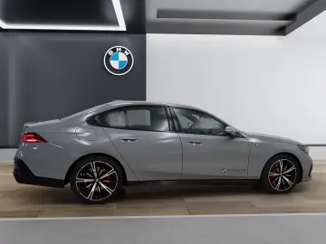 BMW 520 d xDrive Limousine [M Sport Pro  ACC  AHK]