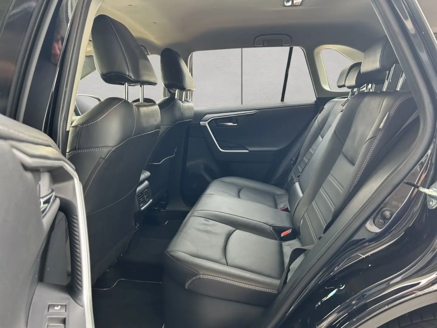 RAV 4 2.5 4x4 Hybrid Lounge