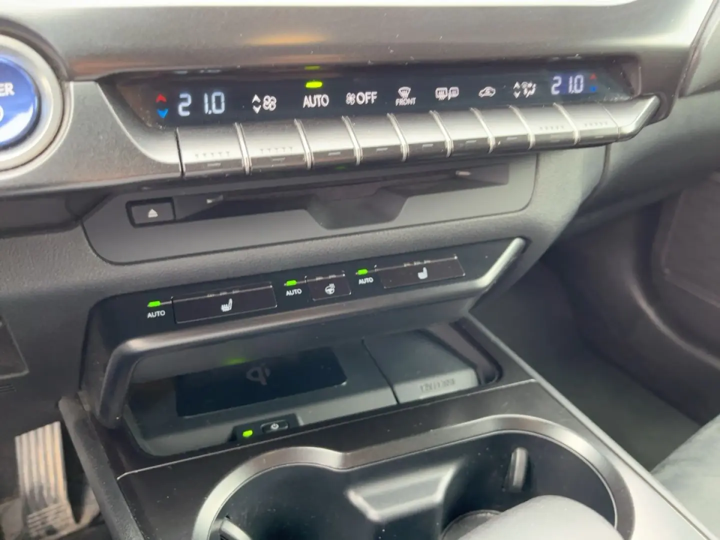 UX 250h Style Edition Navi KAM DAB SHZ Lenkradhz