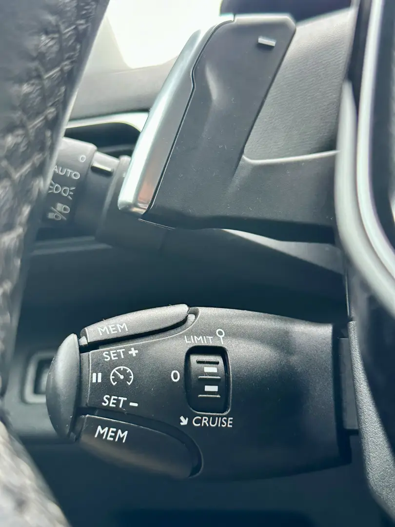 Peugeot 3008 lantul cu came de 8  152.000 km  garantie  rate