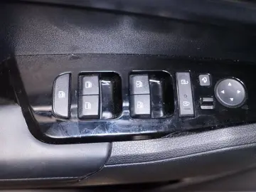 Sportage 1.6 PHEV AWD Vision Aut Navi RFK LED Ca