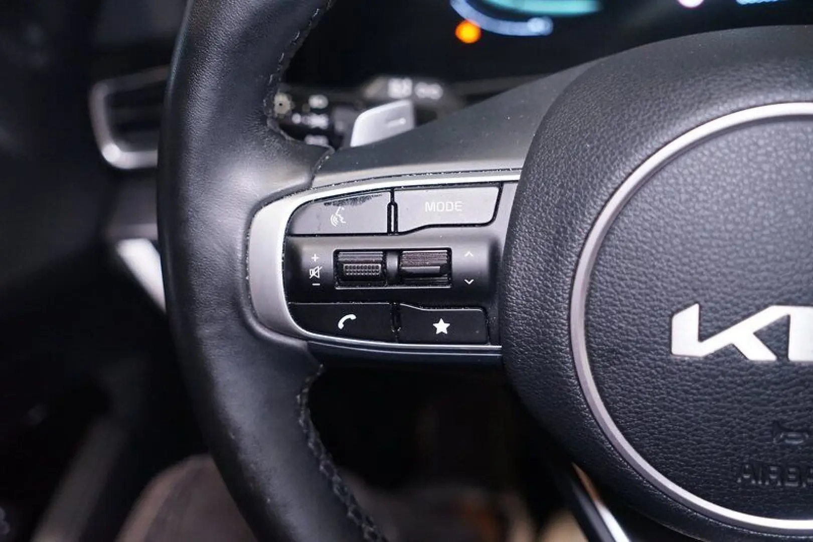 Sportage 1.6 PHEV AWD Vision Aut Navi RFK LED Ca