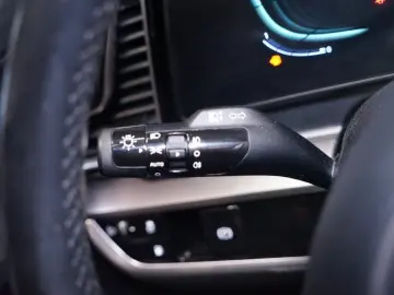 Sportage 1.6 PHEV AWD Vision Aut Navi RFK LED Ca