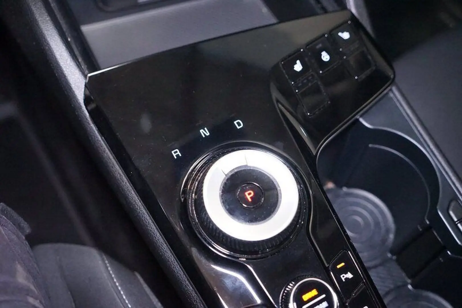 Sportage 1.6 PHEV AWD Vision Aut Navi RFK LED Ca