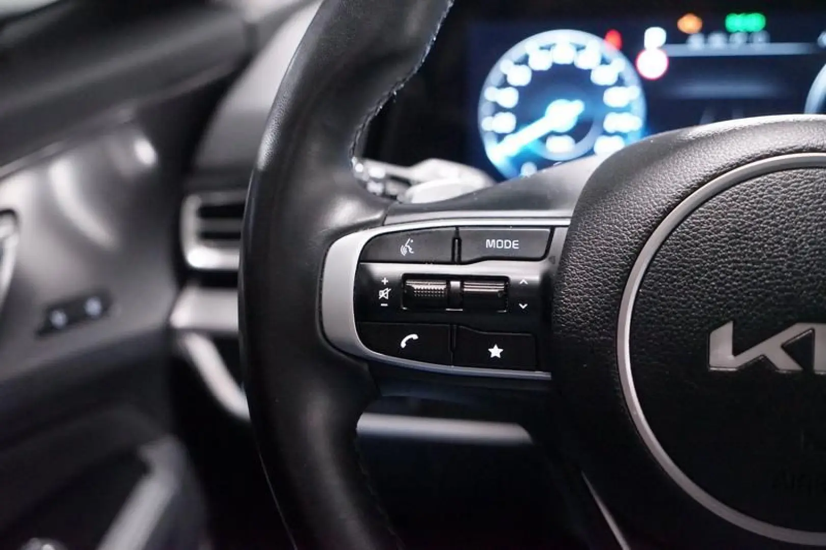 Sportage 1.6 CRDI 48V Hybrid Spirit AWD Aut. Kam