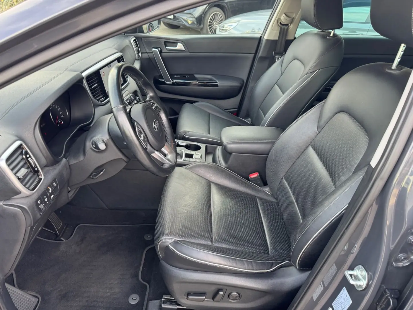 Sportage 1.6 T-GDI Black Edition 4WD