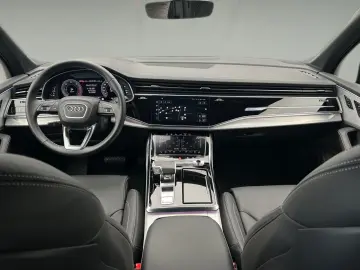 Q7 50 TDI qu S line tip EUPE 113.840 Air B&O HUD