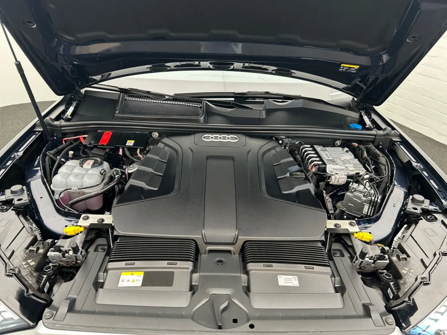 Q7 50 TDI qu S line tip EUPE 113.840 Air B&O HUD