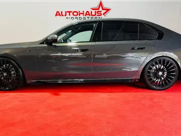 740 d xDrive M Sport 22  SKY LOUNGE