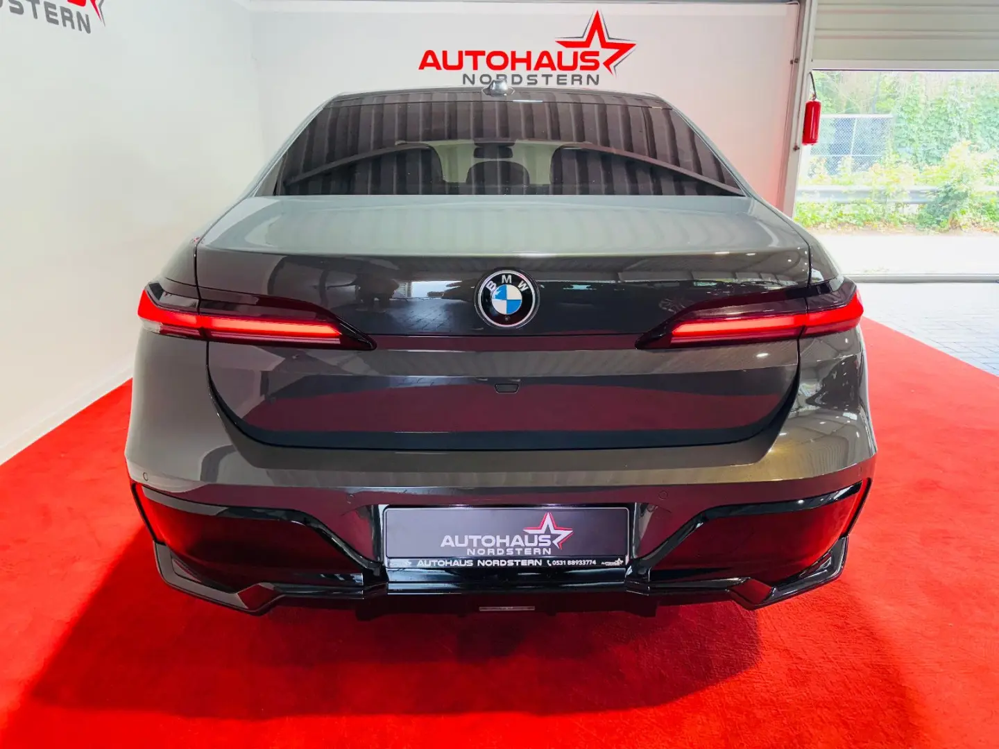 740 d xDrive M Sport 22  SKY LOUNGE