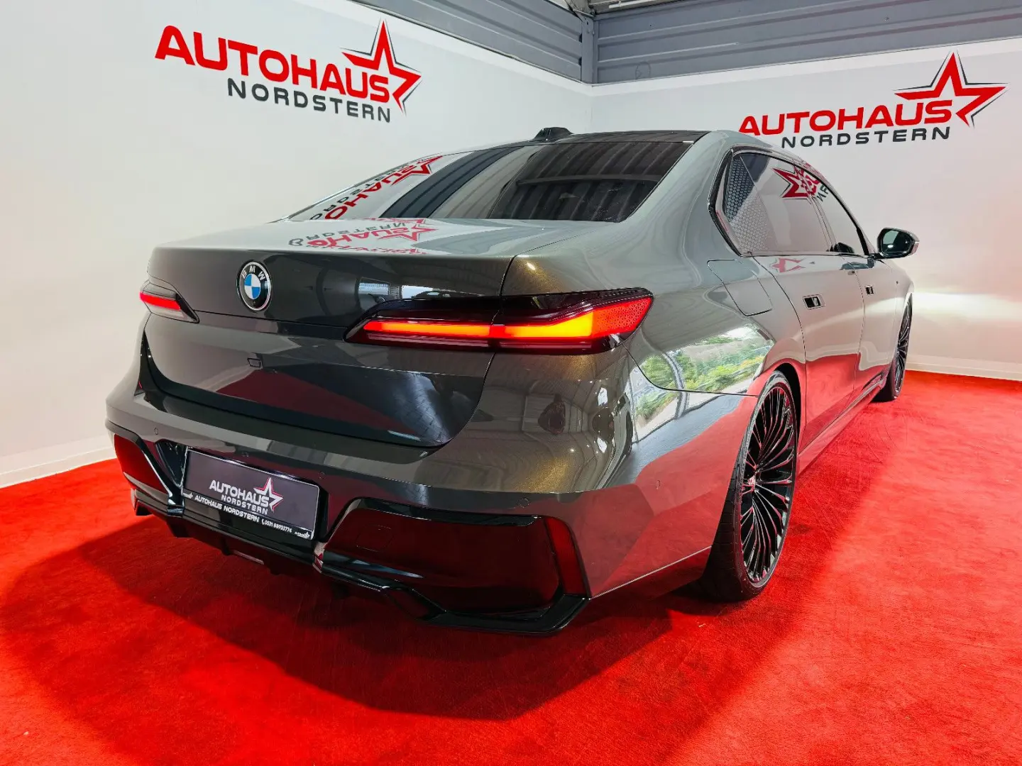 740 d xDrive M Sport 22  SKY LOUNGE