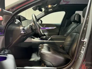 740 d xDrive M Sport 22  SKY LOUNGE