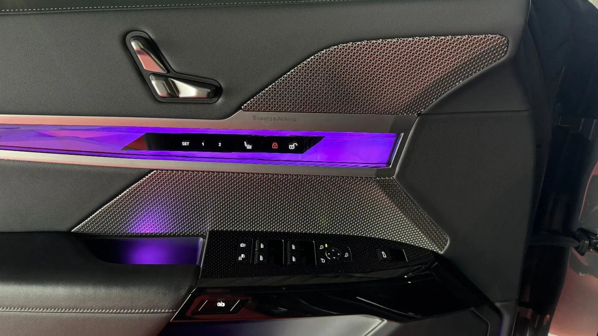 740 d xDrive M Sport 22  SKY LOUNGE