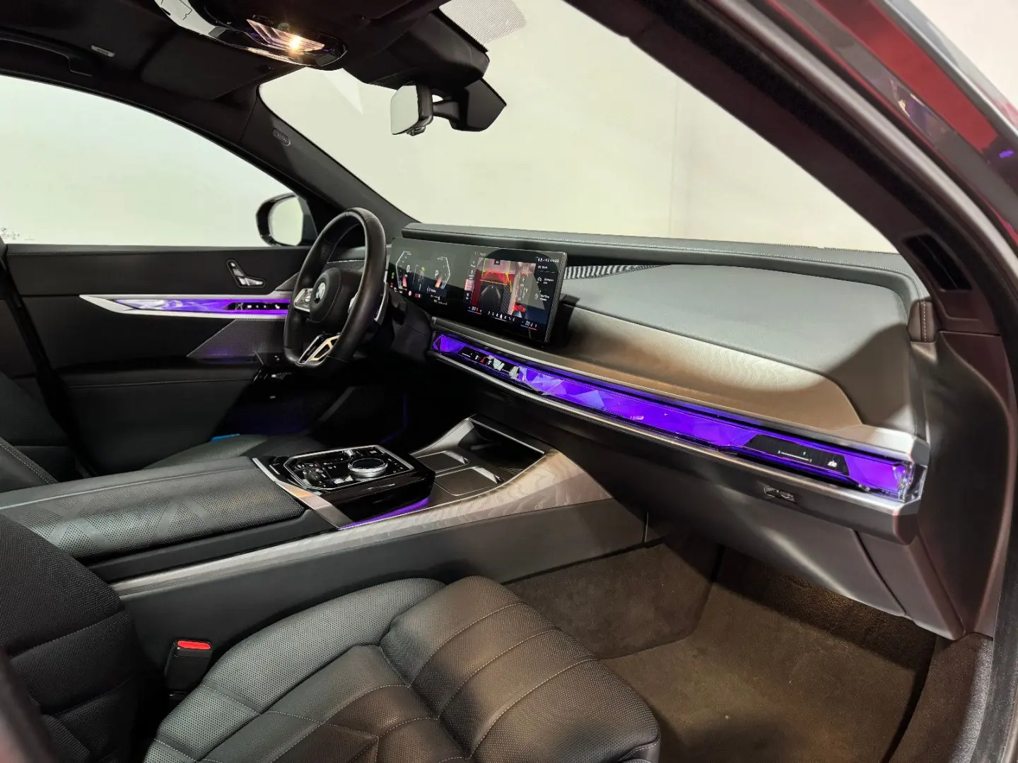 740 d xDrive M Sport 22  SKY LOUNGE