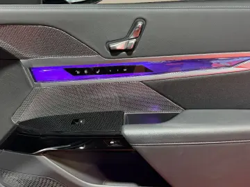 740 d xDrive M Sport 22  SKY LOUNGE