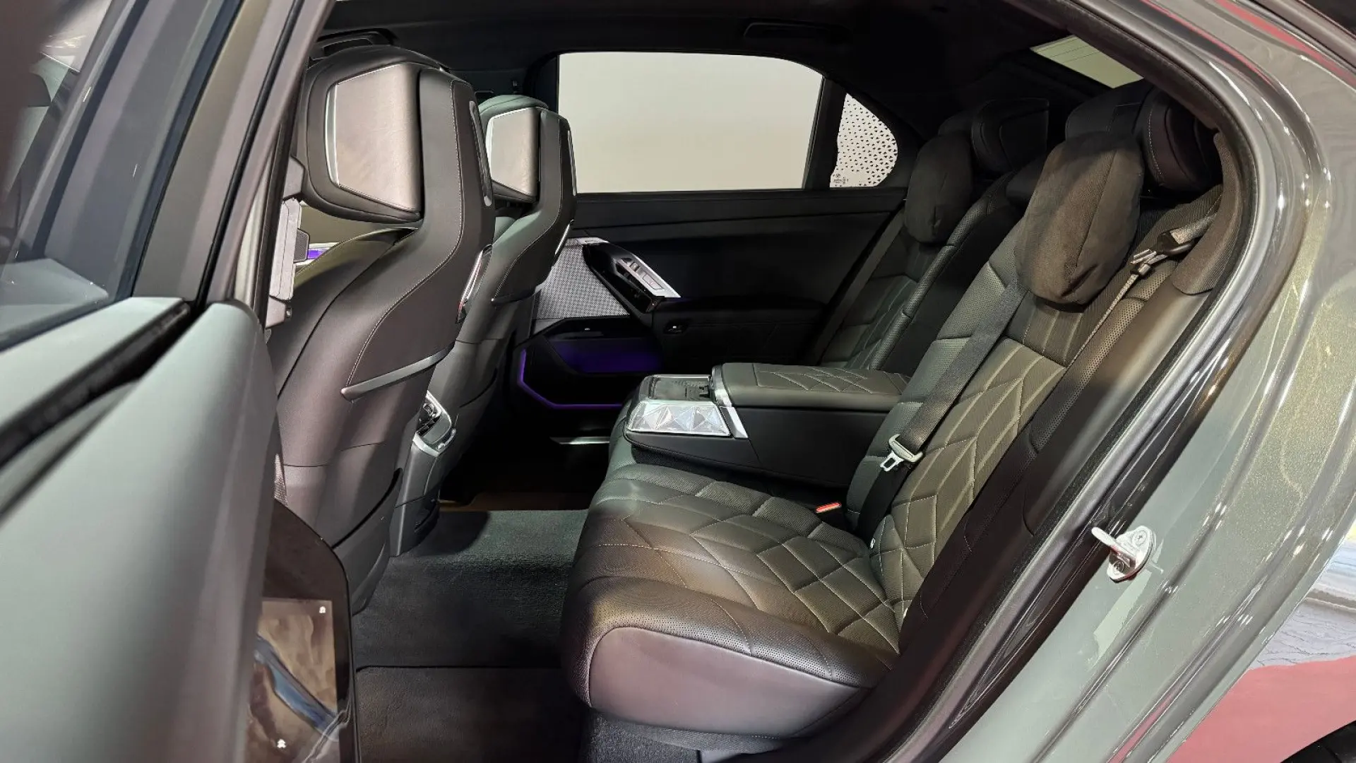 740 d xDrive M Sport 22  SKY LOUNGE