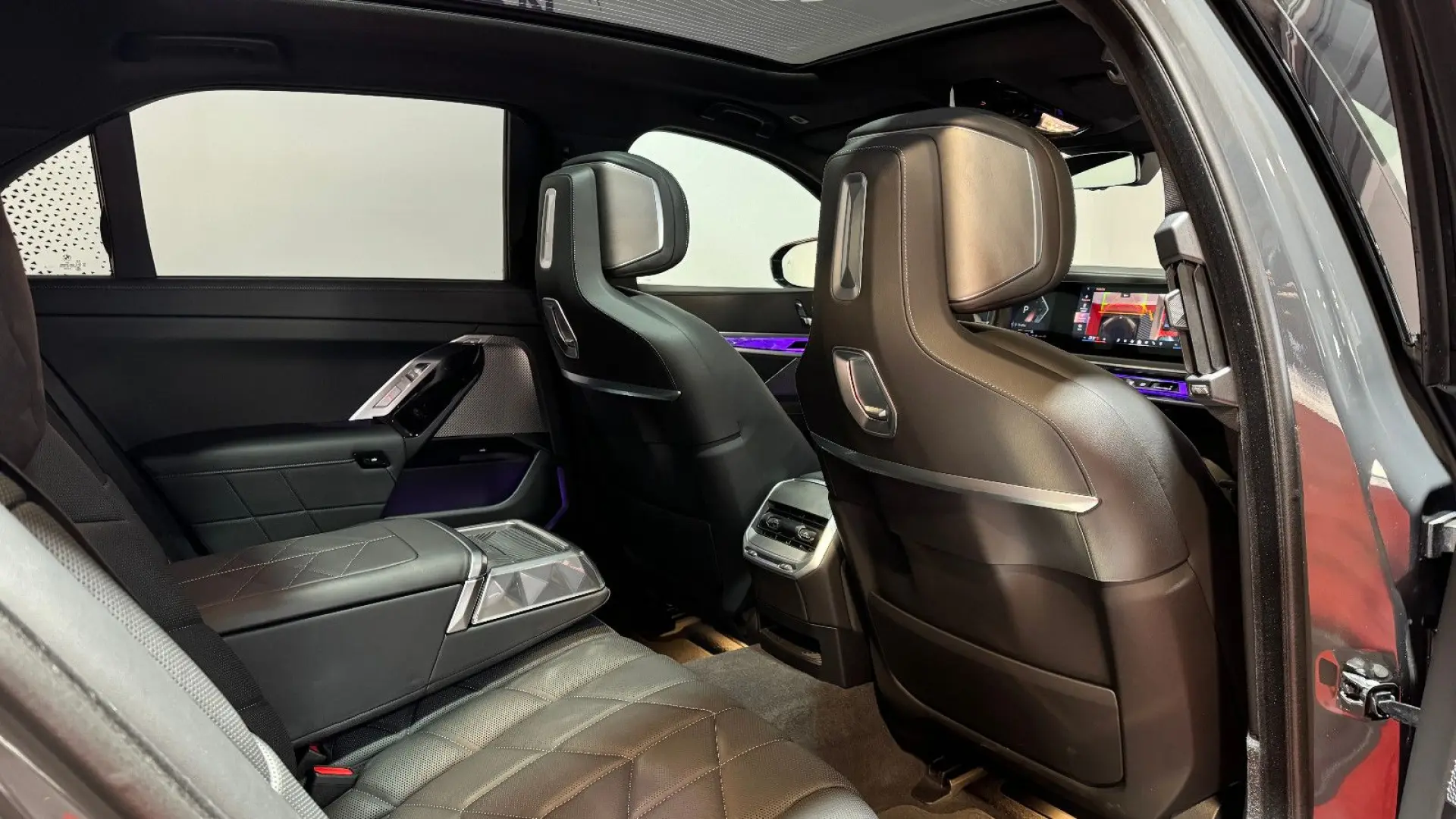 740 d xDrive M Sport 22  SKY LOUNGE