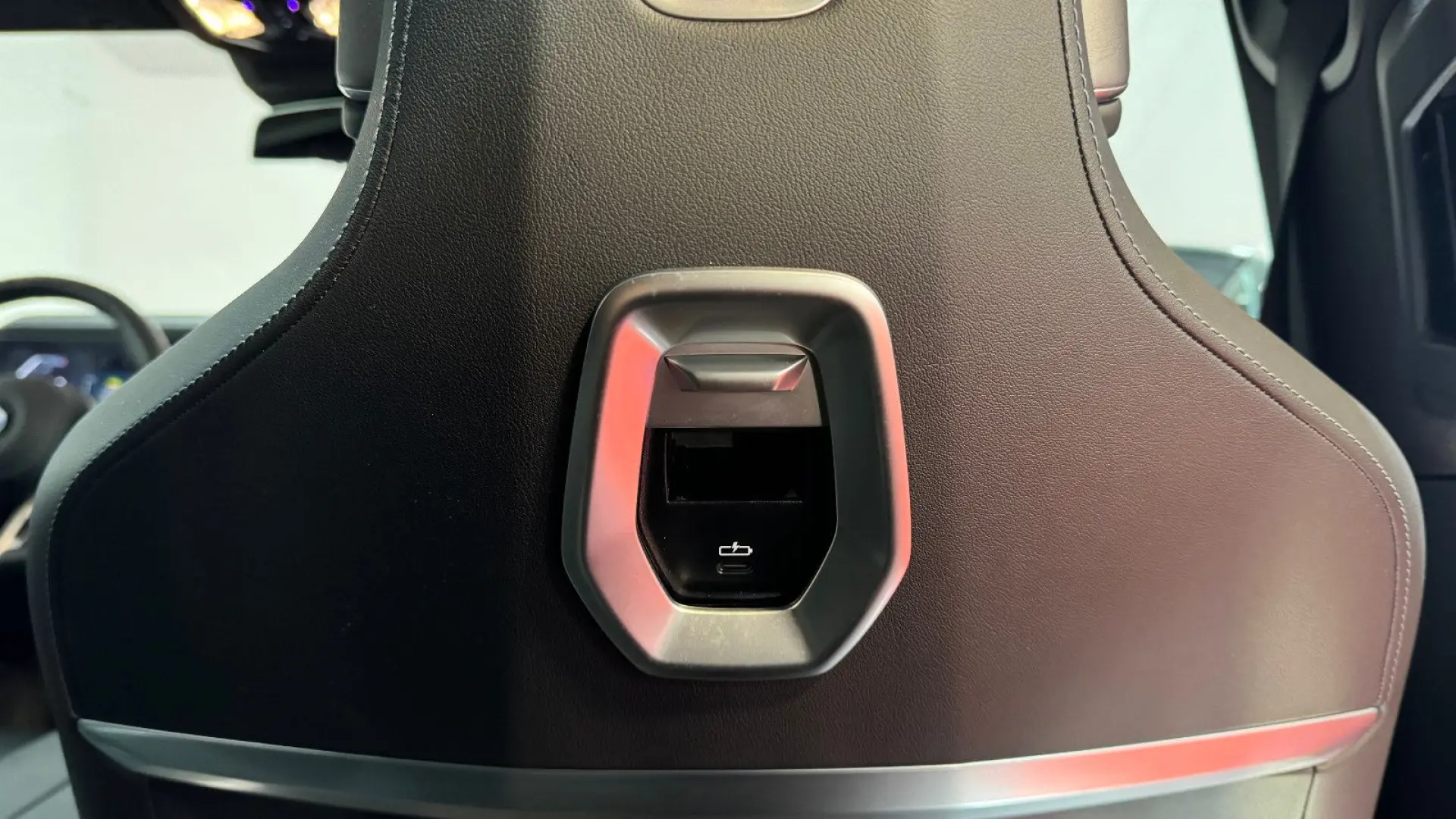 740 d xDrive M Sport 22  SKY LOUNGE