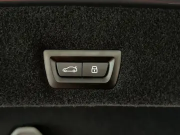 740 d xDrive M Sport 22  SKY LOUNGE