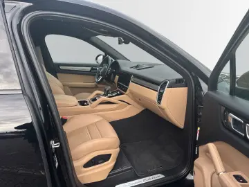 Cayenne Coupe Hybrid Platinum  Sportabgas  Pano