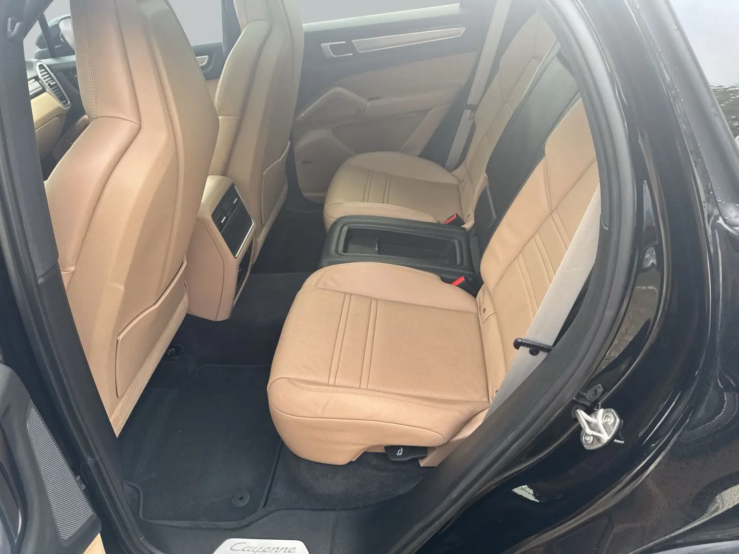 Cayenne Coupe Hybrid Platinum  Sportabgas  Pano