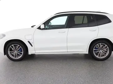X3 xDrive30e M SPORT LIVE-COCKPIT KAMERA HEADUP