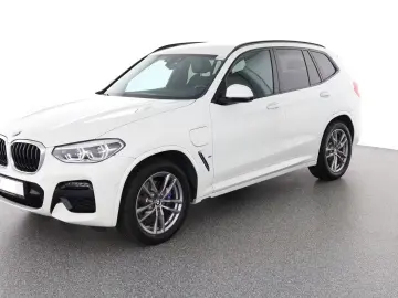 X3 xDrive30e M SPORT LIVE-COCKPIT KAMERA HEADUP