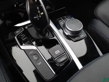 X3 xDrive30e M SPORT LIVE-COCKPIT KAMERA HEADUP