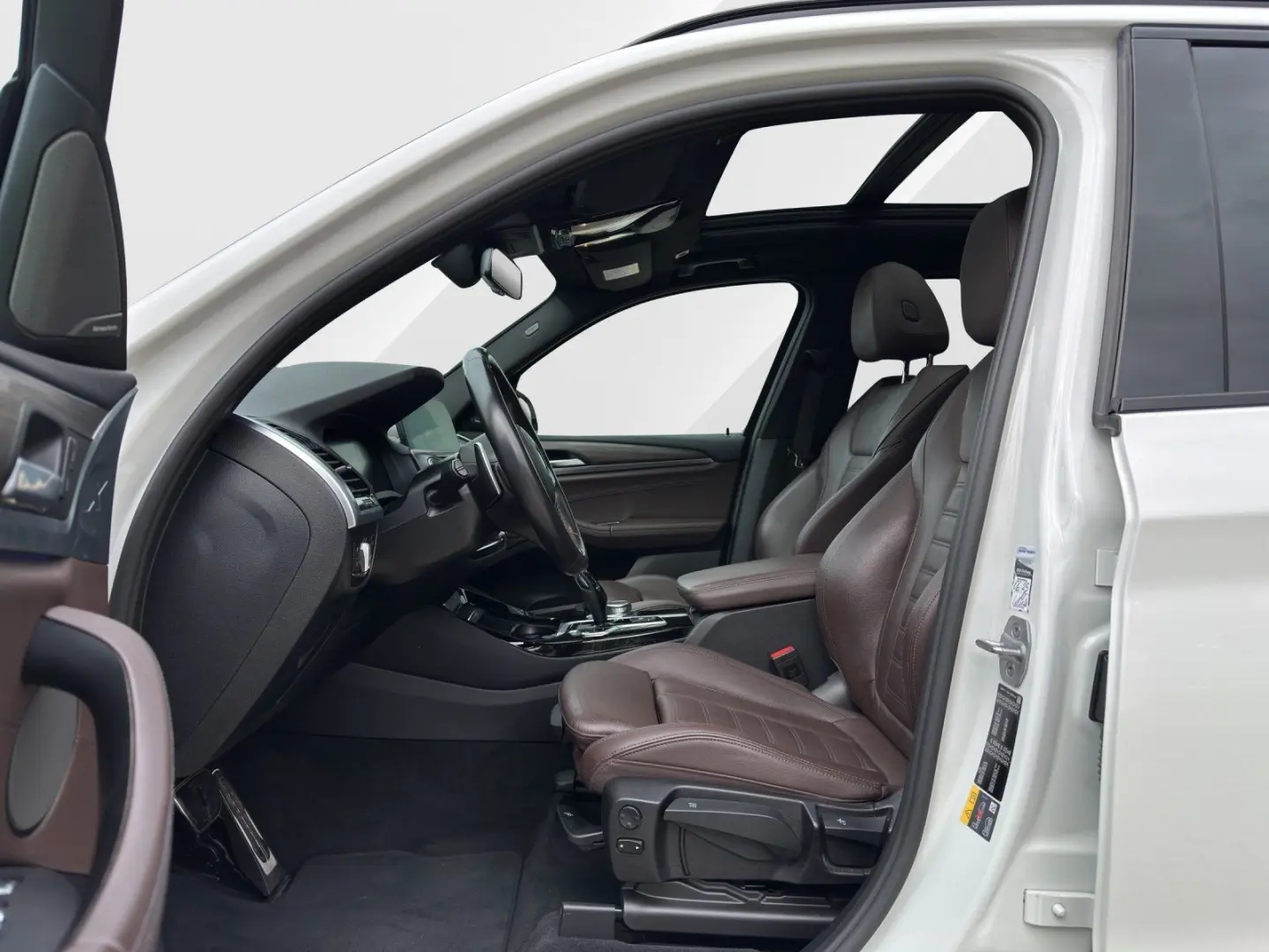 X3 xDrive30e 19    Pano   Harman Kardon   DrivAs