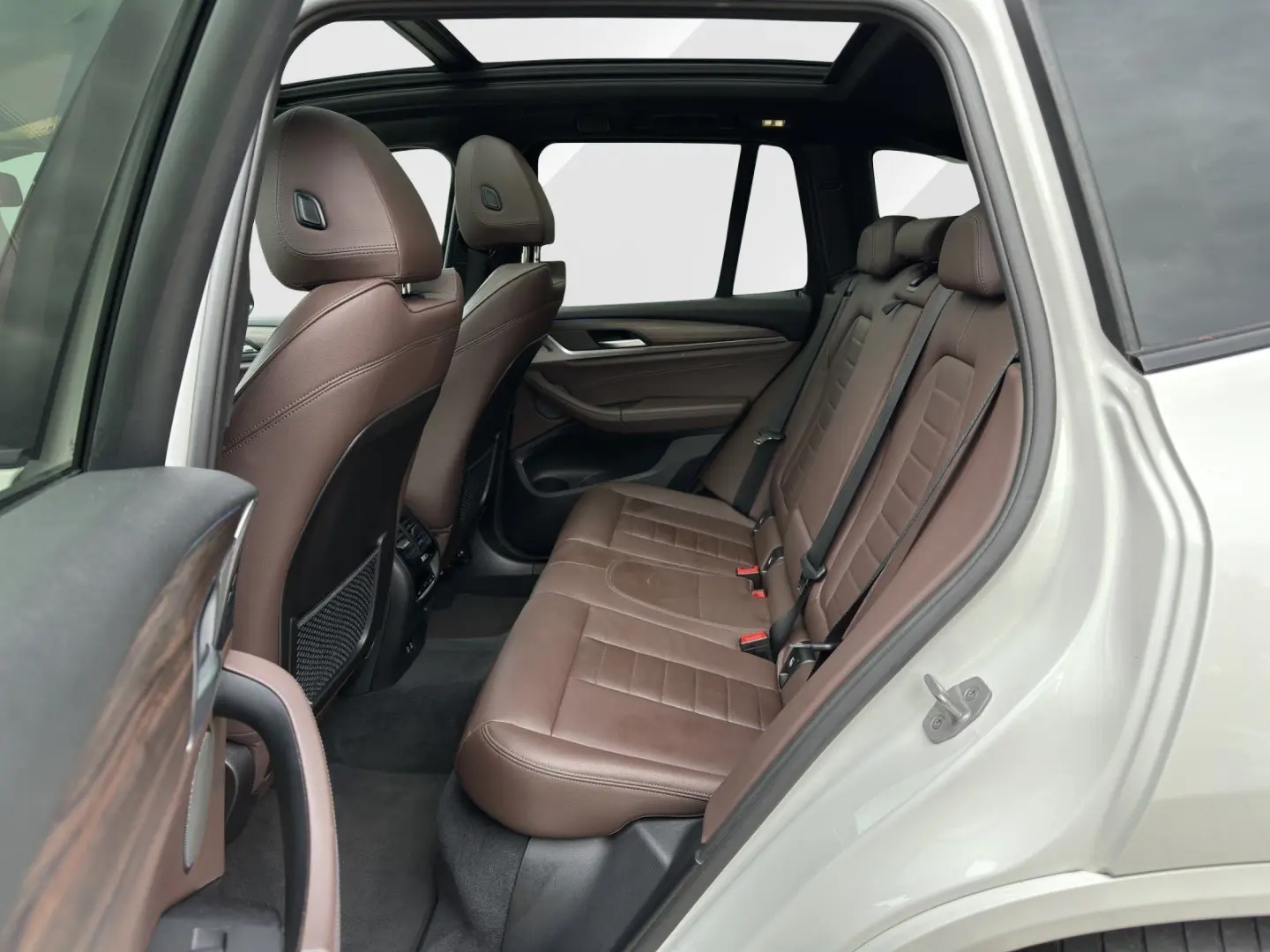 X3 xDrive30e 19    Pano   Harman Kardon   DrivAs