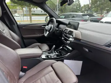 X3 xDrive30e 19    Pano   Harman Kardon   DrivAs