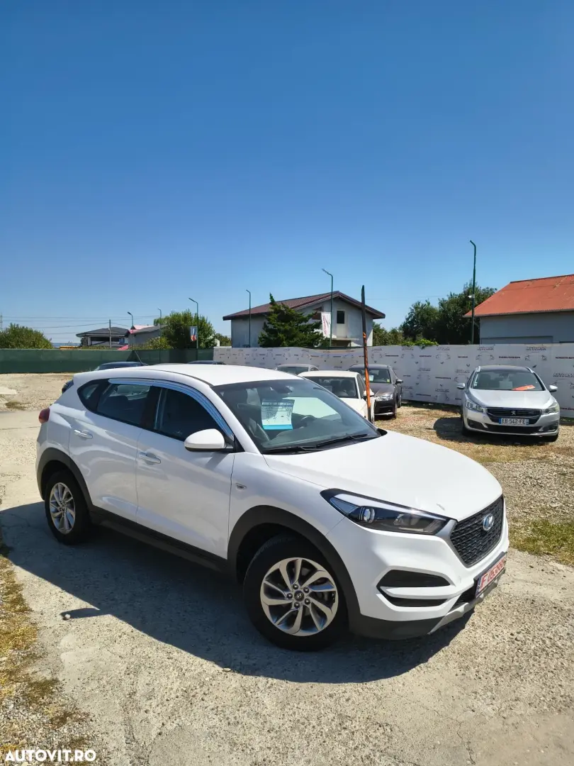 Hyundai Tucson blue 1.7