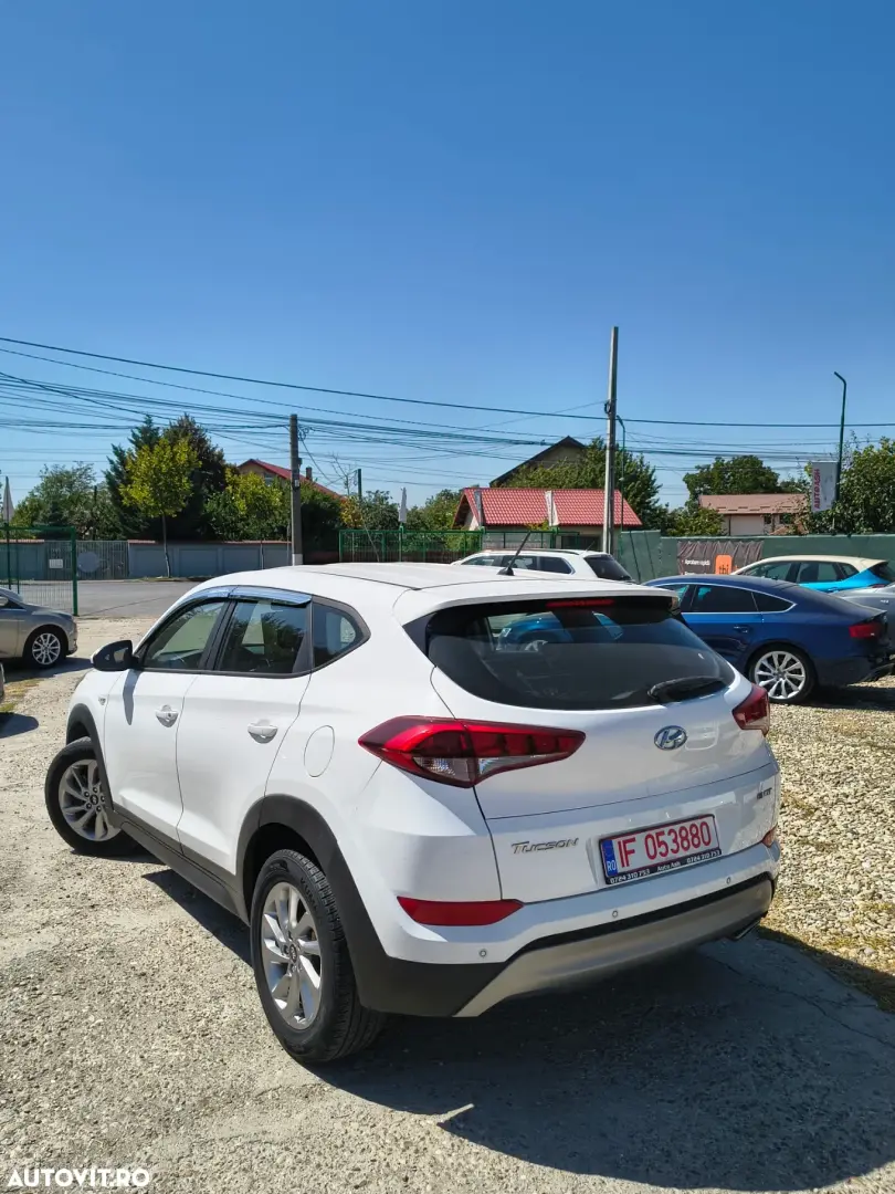Hyundai Tucson blue 1.7